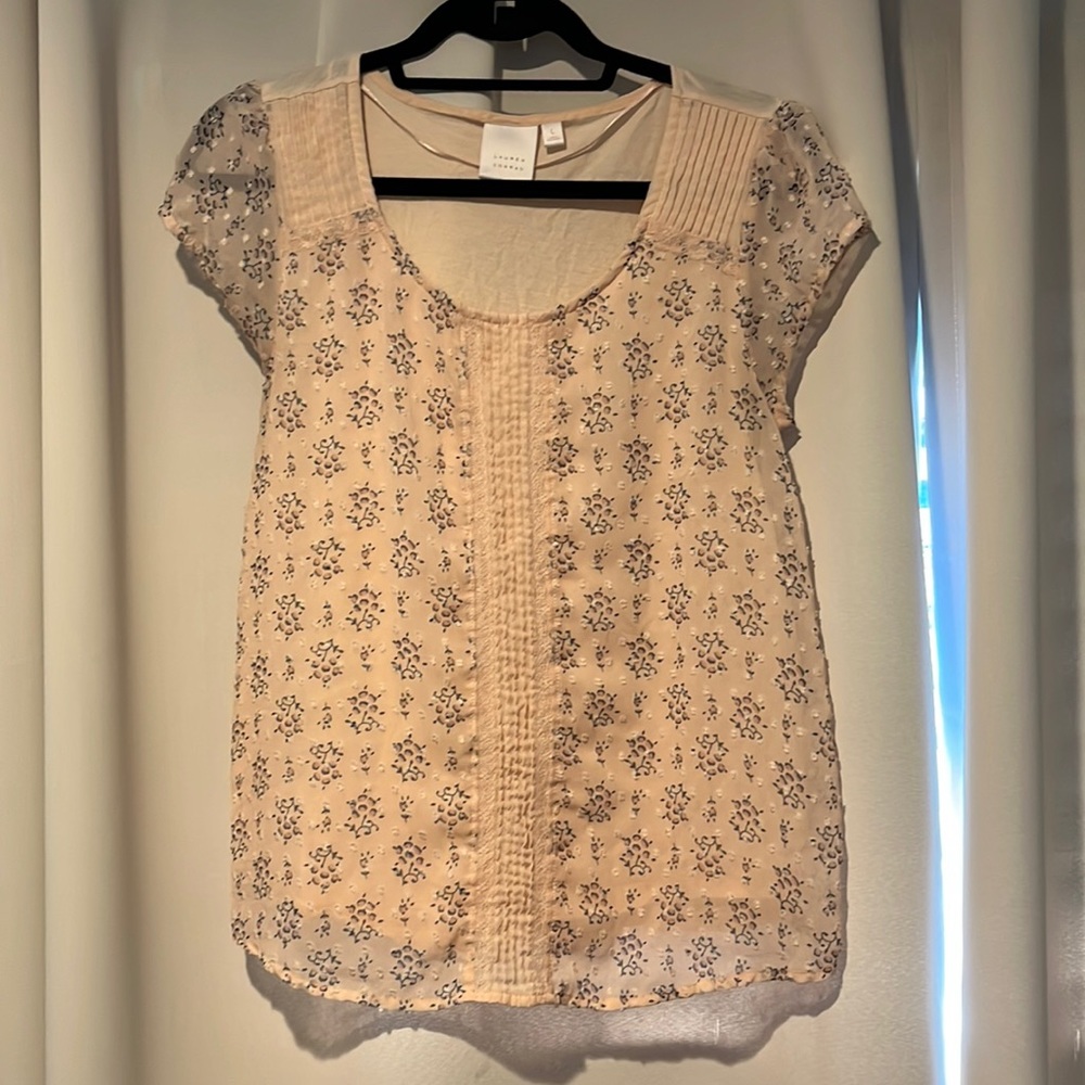 Women’s shirt